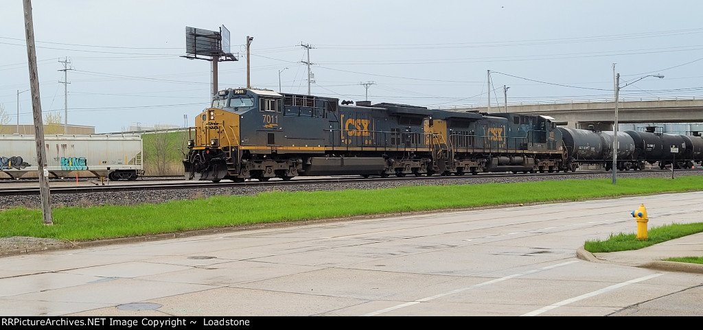 CSX 7011 CSXT 102
